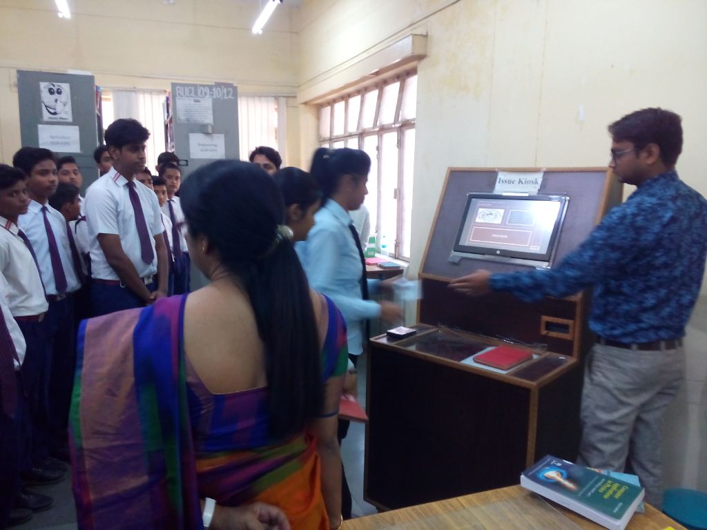 Visit–to-the-Library